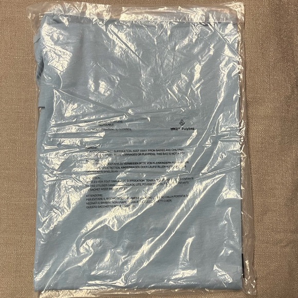 BOSS - Thompson Solid T-Shirt - Picture 6 of 9